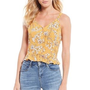 A Loves A Floral Top